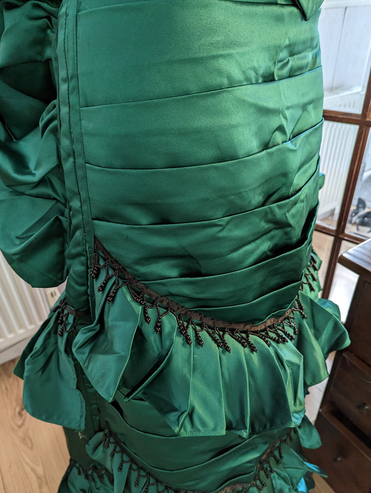
                  
                    Emerald Green Victorian Dress,Bustle Dress, Victorian Era costume, Victorian dress, Victorian ball gown, Victorian style dress
                  
                