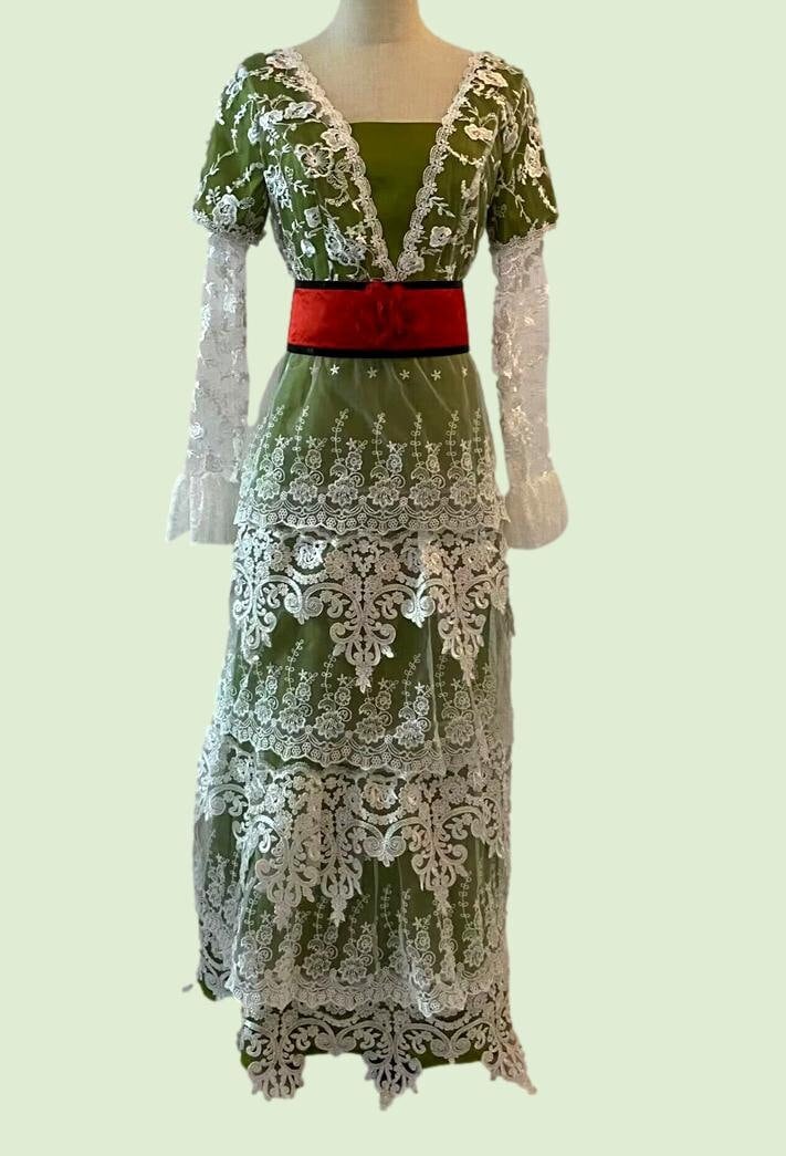 Featured Costumes TwirlingDresses Featured Costumes TwirlingDresses