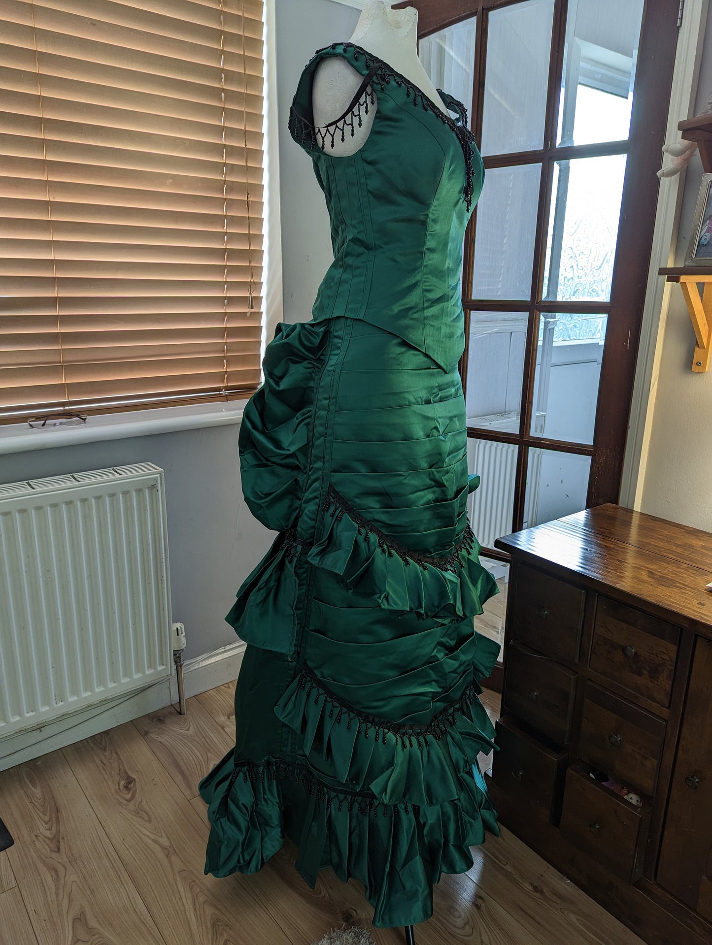 
                  
                    Ready Made Emerald Green Victorian Dress,Bustle Dress, Victorian Era costume, Victorian dress, Victorian ball gown, Victorian style dress
                  
                